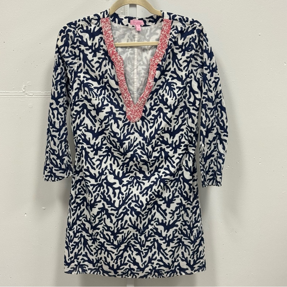 Lilly Pulitzer Courtney Tunic Dress in the Bright Navy Treasure Print Beaded Sm